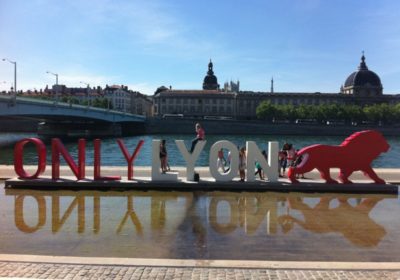 La-sculpture-ONLYLYON-sur-les-Berges-du-Rhone